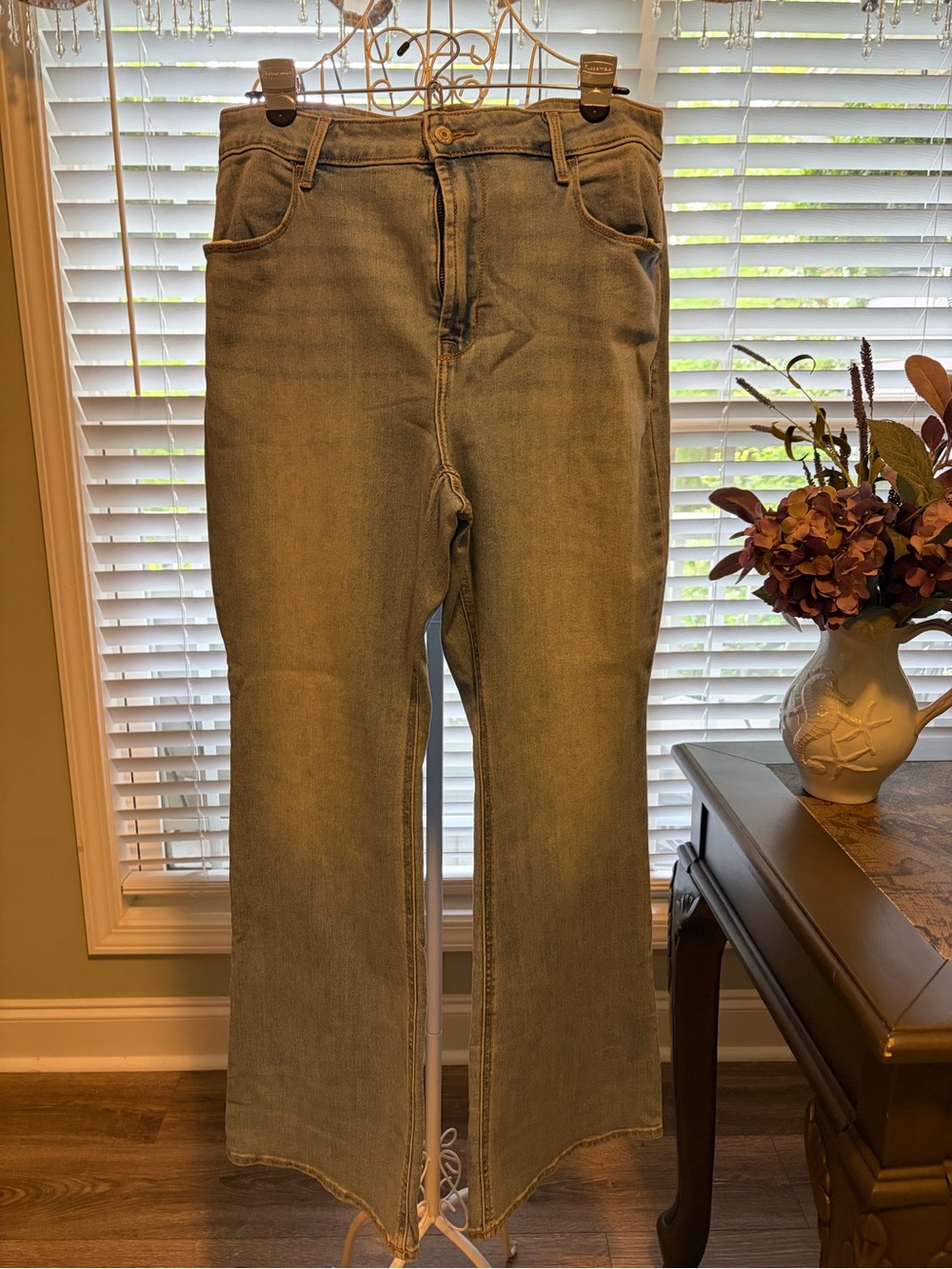 Old Navy Flare Jeans